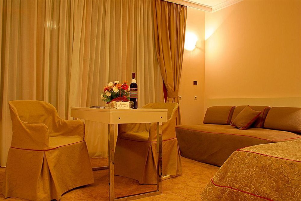 Geneva Hotel София Экстерьер фото